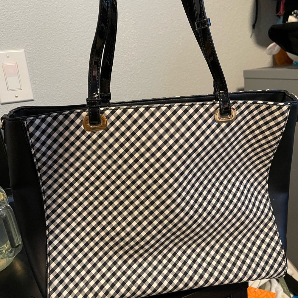 White House Black Market tote with matching wallet